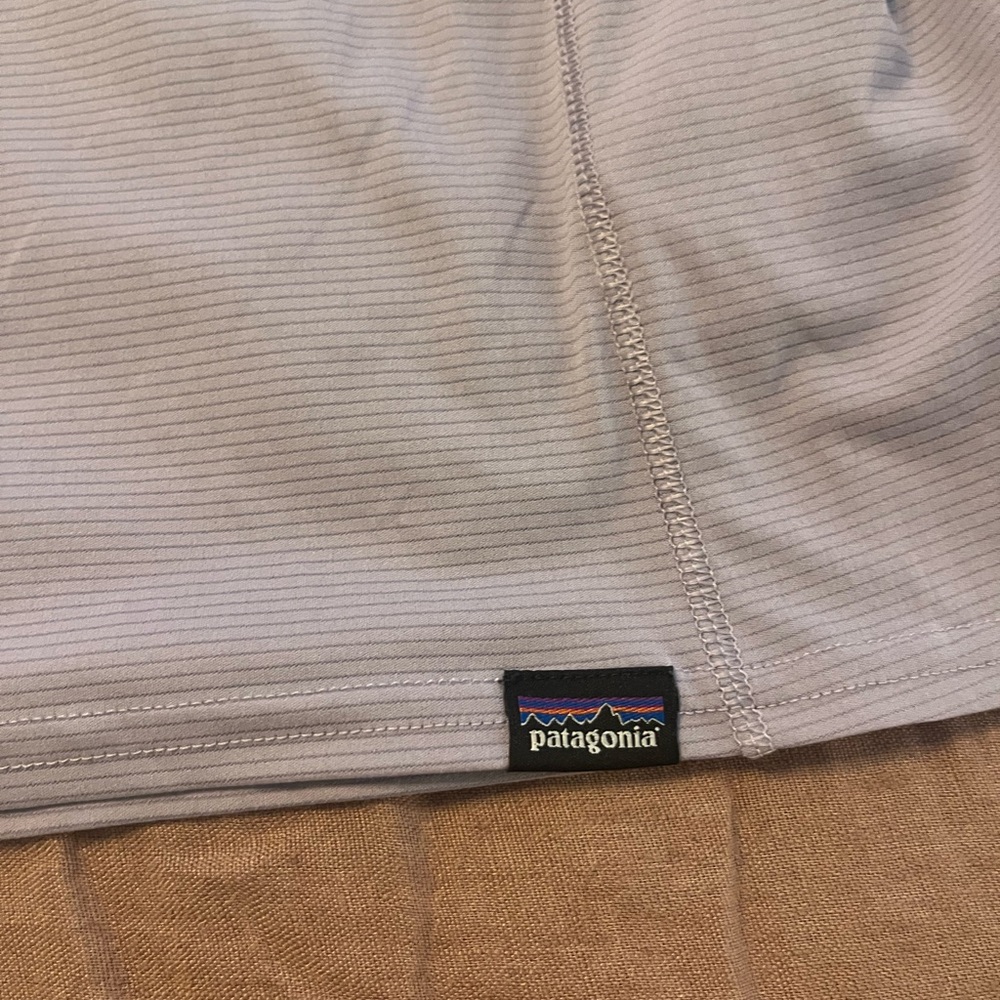 Patagonia baseline layer short sleeve top - Picture 3 of 3